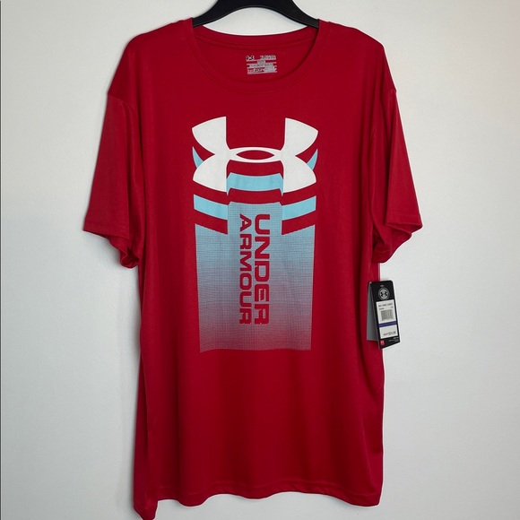 NWT Under Armour Red and Blue Logo Dri-Fit T-Shirt Size X-Large - Picture 1 of 4